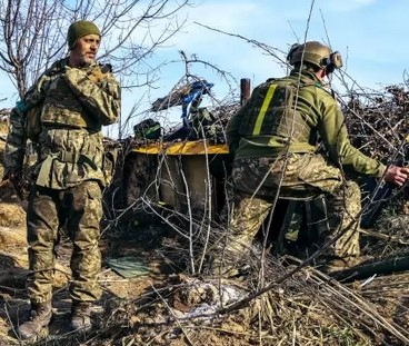 Руските войски засилват натиска срещу изтощените украински сили преди пролетната офанзива
